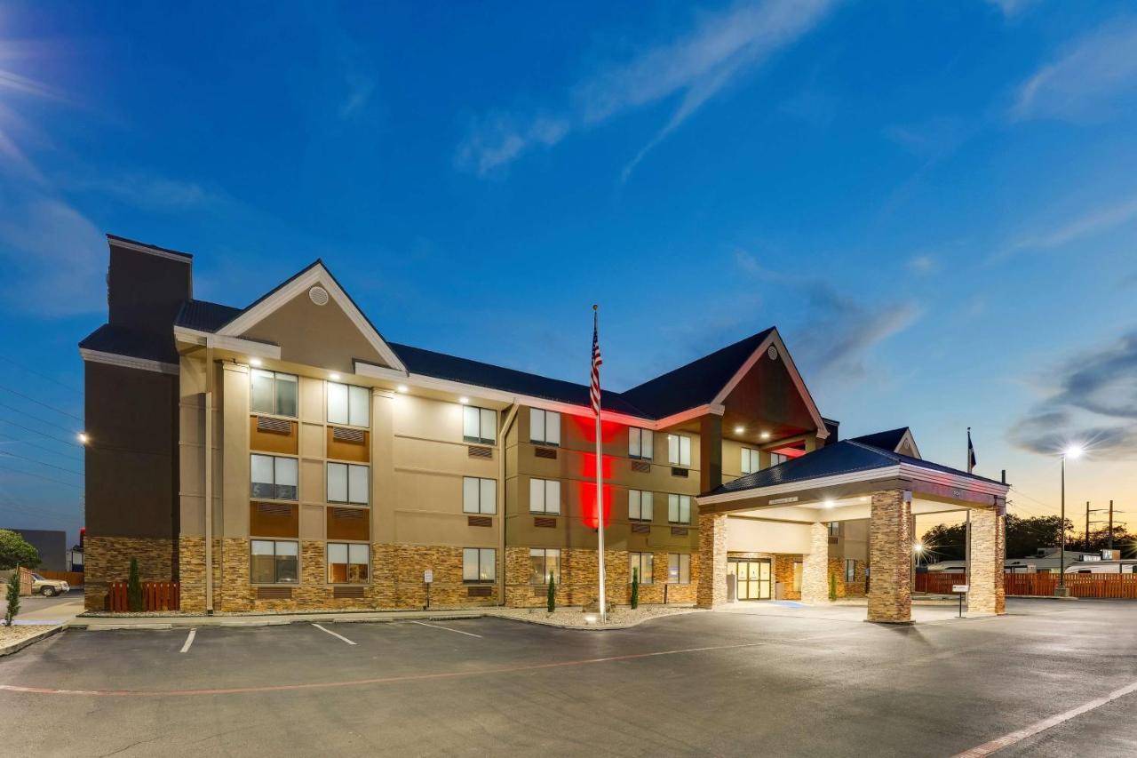 Best Western Plus Riata Hotel Brownwood Exterior foto